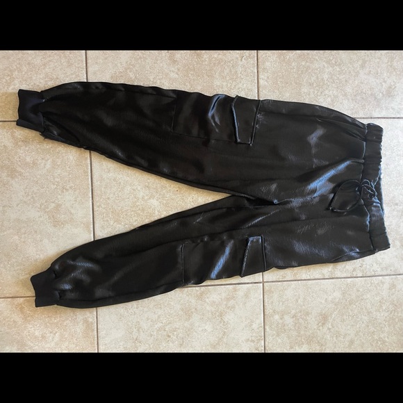 LNA Shine Cargo Pants in Black M - Picture 8 of 9